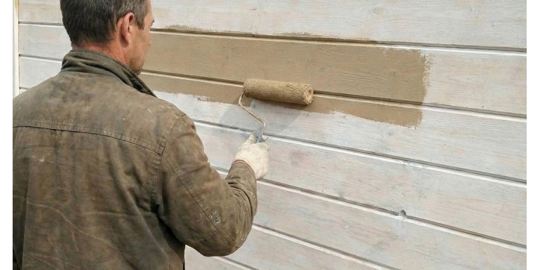 Акриловая фасадная краска: как выбрать и где купить идеальное покрытие для дерева