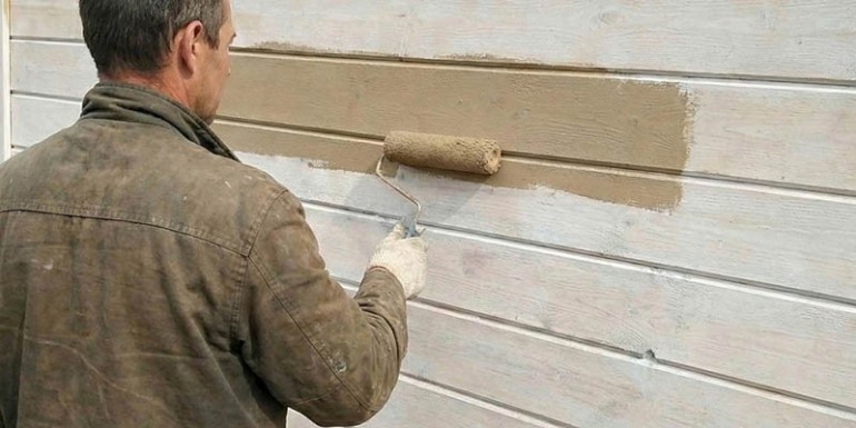 Краска для деревянных фасадов: какая лучше? Полный гид по выбору и нанесению
